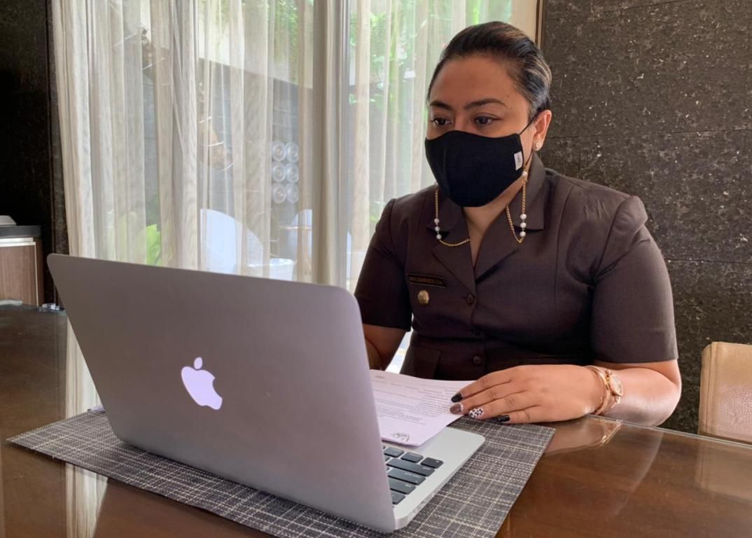 podiumnews.com-Bupati Tabanan Bacakan LKPJ dalam Sidang Paripurna DPRD